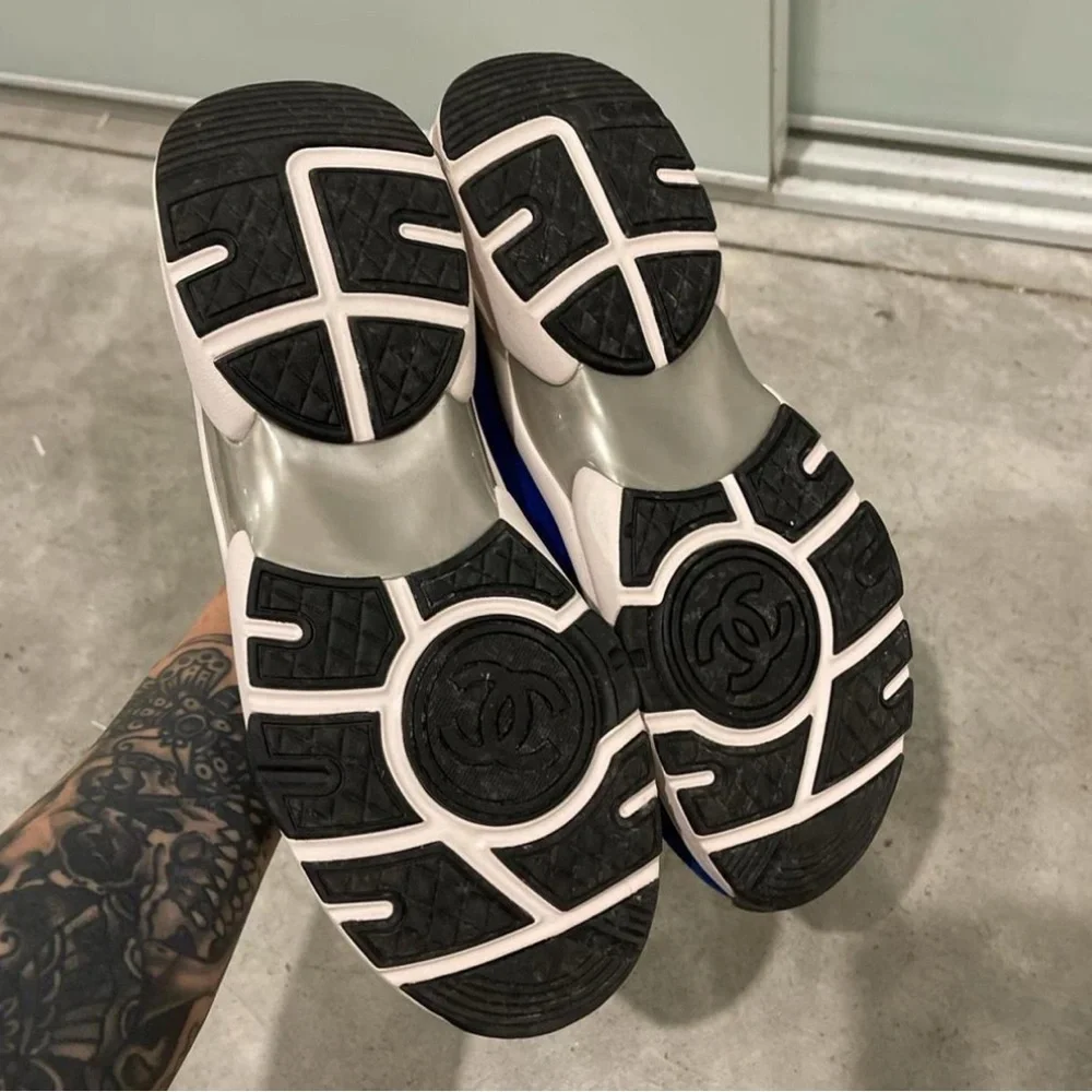 2019 Chanel Cruise Pastel Trainers - Picture 3 of 4